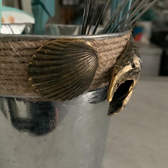 Shell Detailed ice Bucket, Utensil Holder or Bathroom Hairbrush Holder and more - Picture 6 of 8